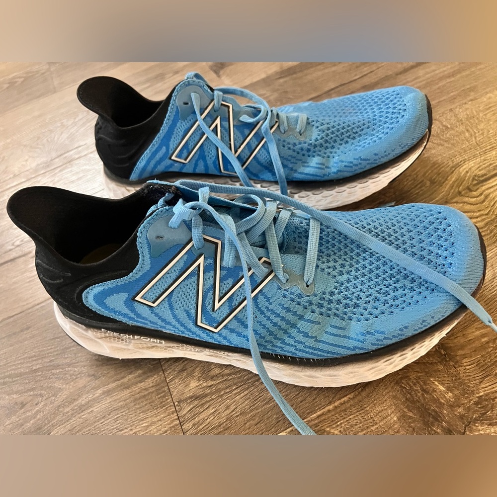 Men’s New Balance Size 11 Average Condition